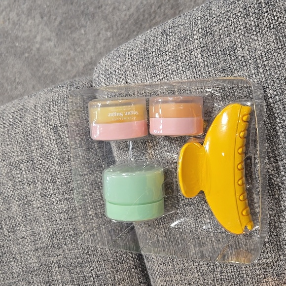 Aloha Hydration 3 Step Lip Routine - Picture 3 of 3